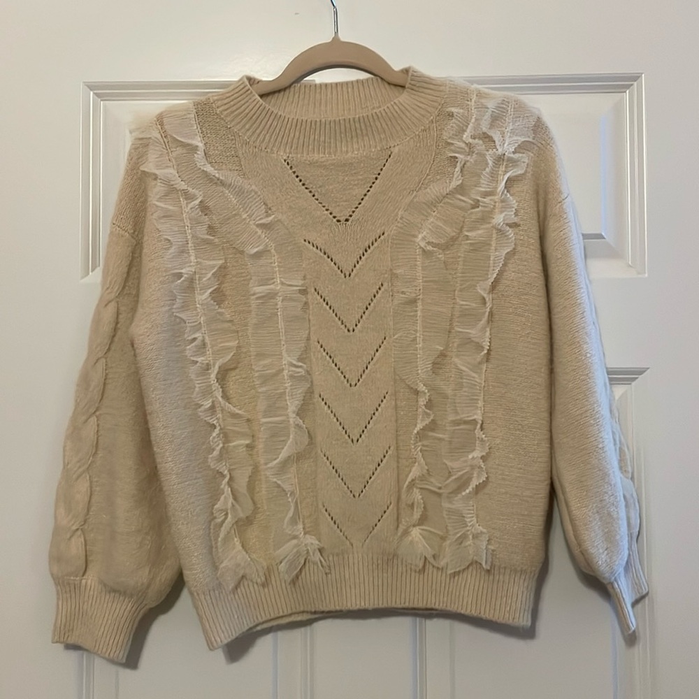 Mini Molly‎ cream sweater size 10/12